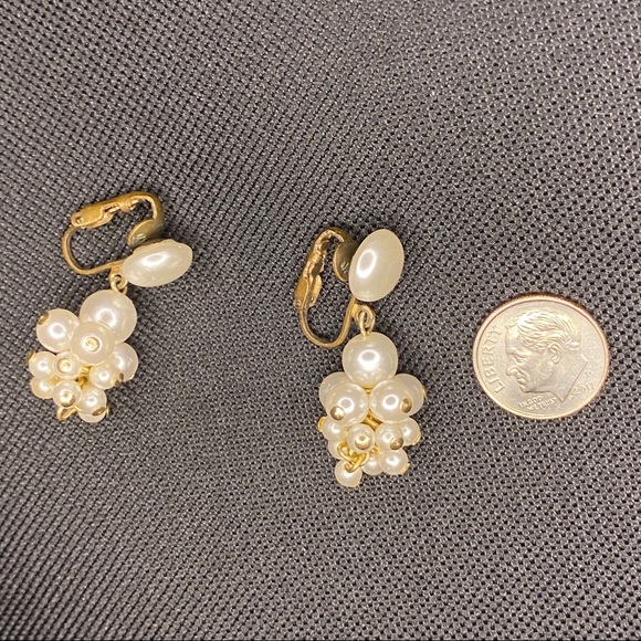 Vintage Faux Pearl Clip Earrings - Picture 5 of 5